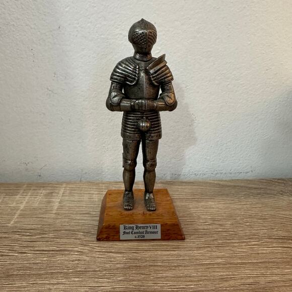 King‎ Henry VIII Foot Combat Armour C.1520 Pewter Detailed Figurine Articulated - Picture 10 of 13